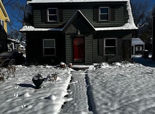 24 Utica Rd, Pontiac, MI 48341