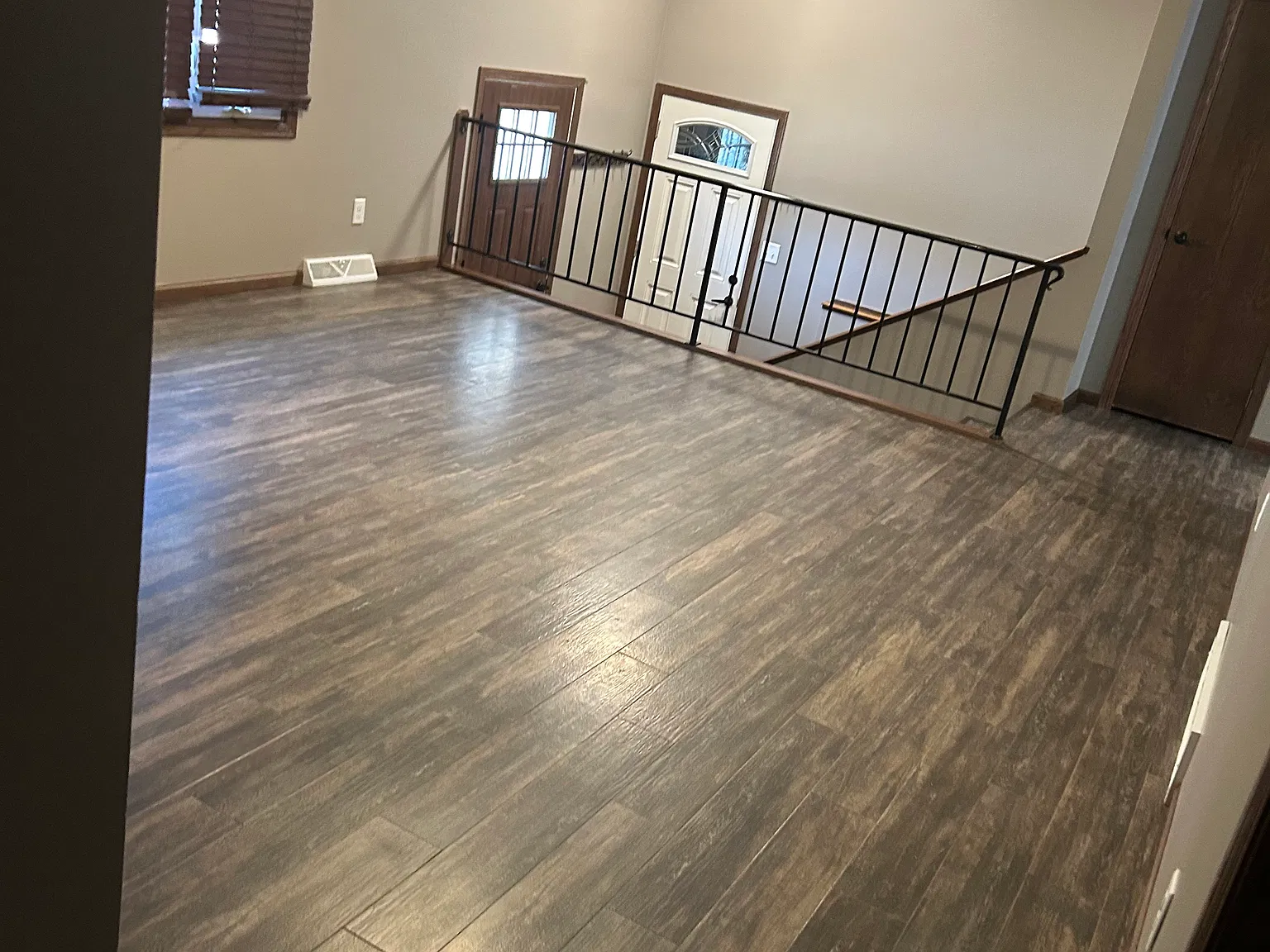 3 bed, 1600 sqft, $2,000 — Photo 3
