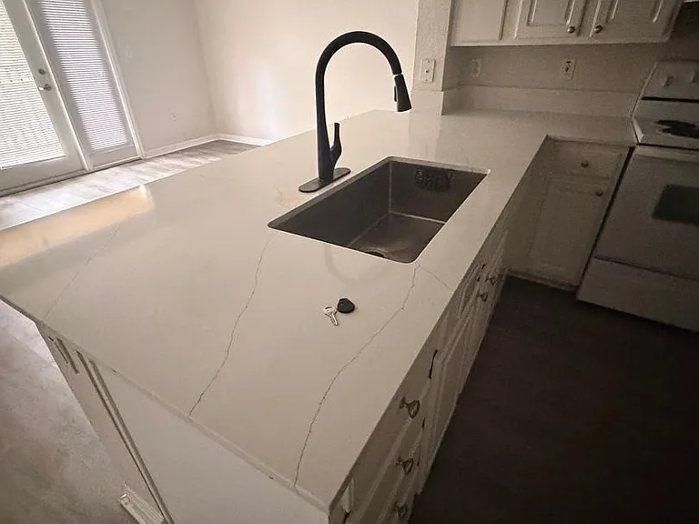 911 N Orange Ave #304 — Photo 6