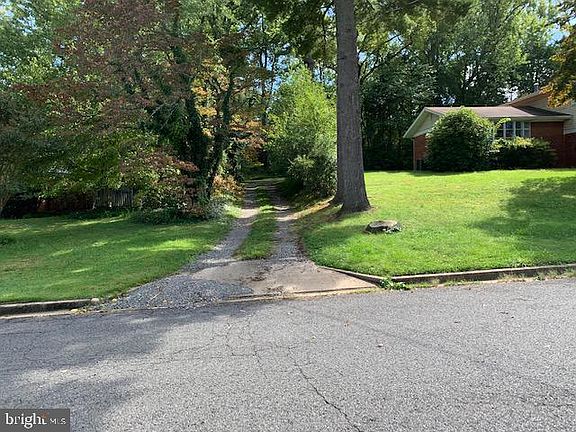 4th image of 3718 Ivydale Dr