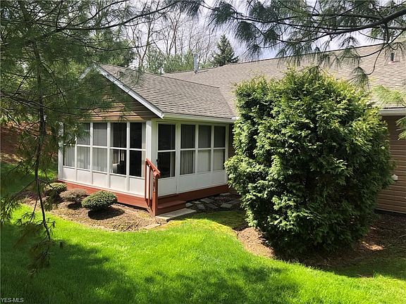 3rd image of 243 Park Place Dr