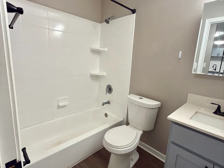 2100 Light Rd #210 — Photo 8