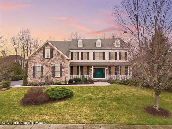 718 Cypress Dr, East Stroudsburg, PA 18302