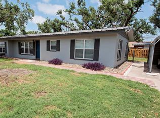 914 Ibis Dr, Rockport, TX 78382