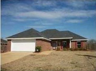 609 Willow Bay Dr, Byram, MS 39272