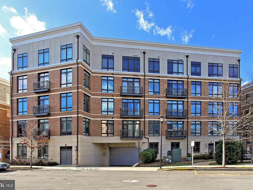 1st image of 915 N Patrick St APT 101