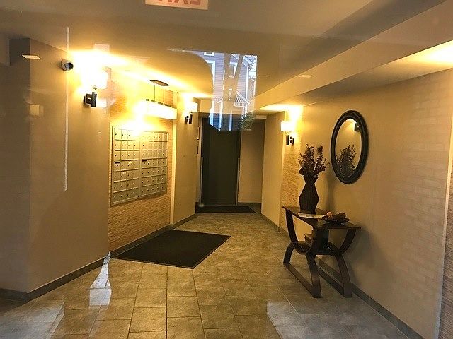 1st image of 2828 N Burling St APT 204I