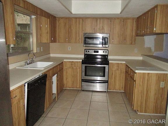 5th image of 3726 NW 108th Blvd