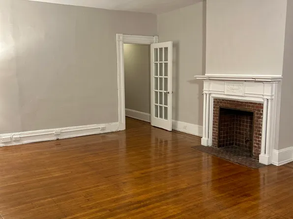 1419 Spruce St APT 1-R, Philadelphia, PA 19102