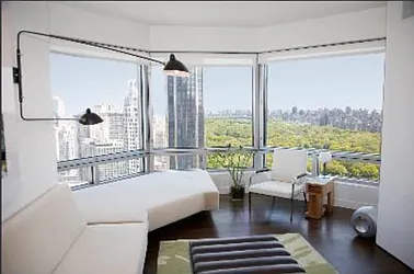 Rented by La Seven Inc.