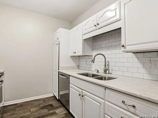 1 Towers Park Ln #1007 — Photo 6