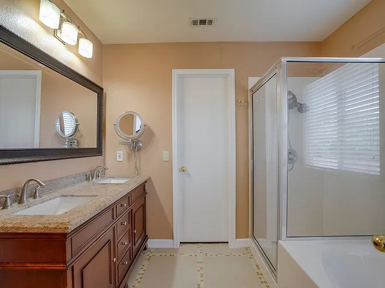 918 Estate Dr — Photo 14