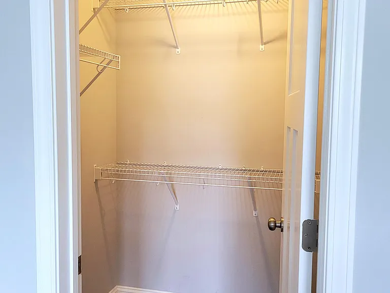94 N Knoll Rd — Photo 9