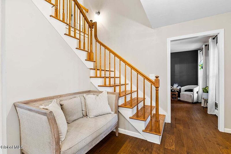 5th image of 16 Speakman Street