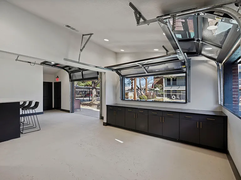 Barrett Creek Apartments — Photo 14