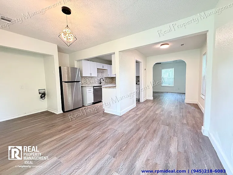 2513 Southland St — Photo 8