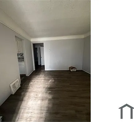 3 bed, $1,695 — Photo 2