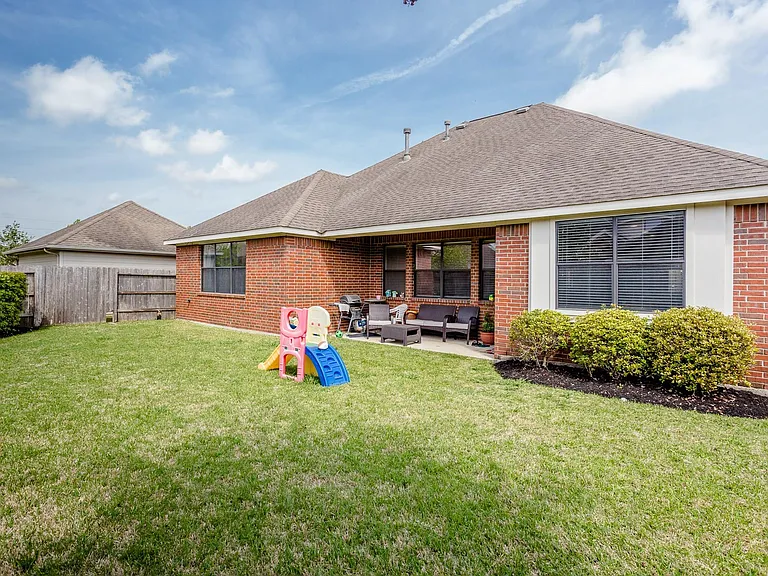6706 Ashworth Dr — Photo 24