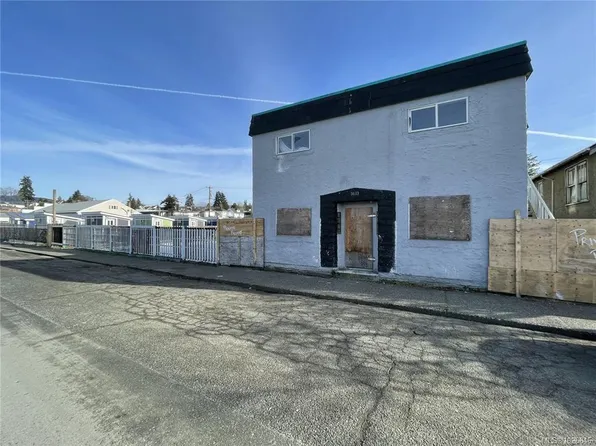 3629/3633 4th Ave, Pt Alberni, BC V9Y 2B8