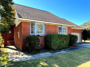 655 Castleberry Ct, Vass, NC 28394