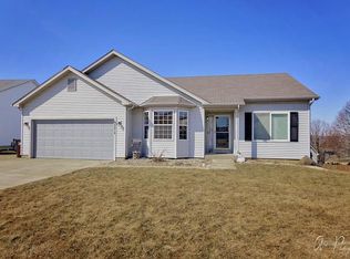 5414 Glenbrook Trl, McHenry, IL 60050