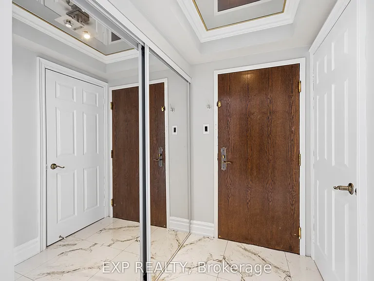 22 Hanover Rd #1710 — Photo 11