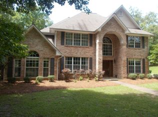 222 N Hunters Holw, Columbus, MS 39705