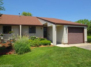3425 Brookview Ct, Hudsonville, MI 49426