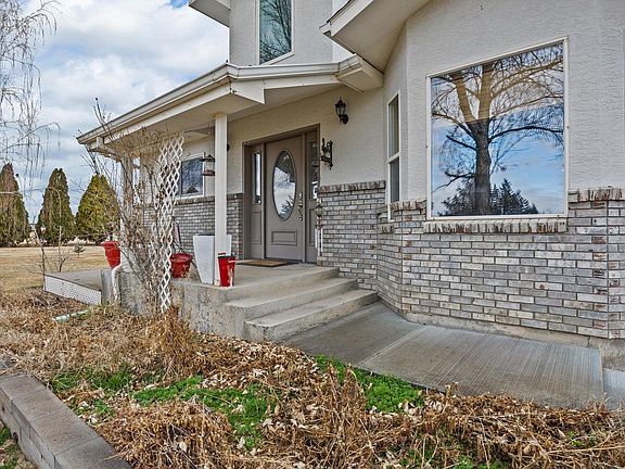 3rd image of 1456 17th Rd