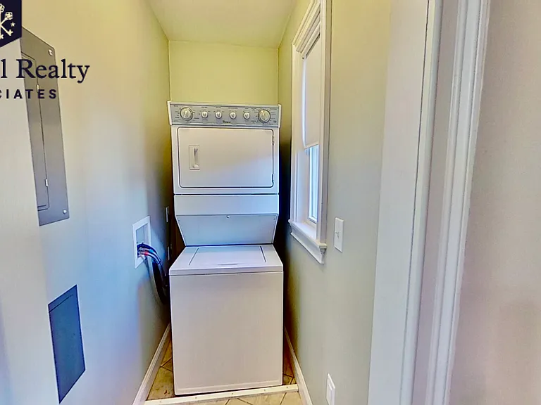 40 Turner St #1 — Photo 44