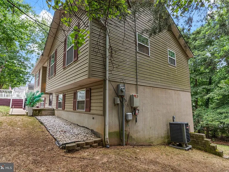 12258 Catalina Dr — Photo 3