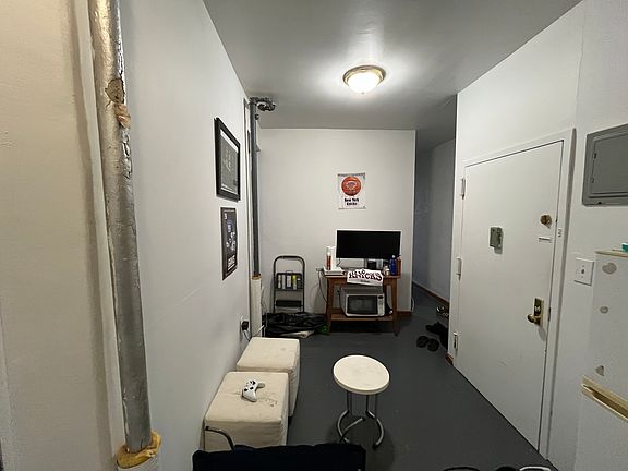 5th image of 357 W 54th St #42A