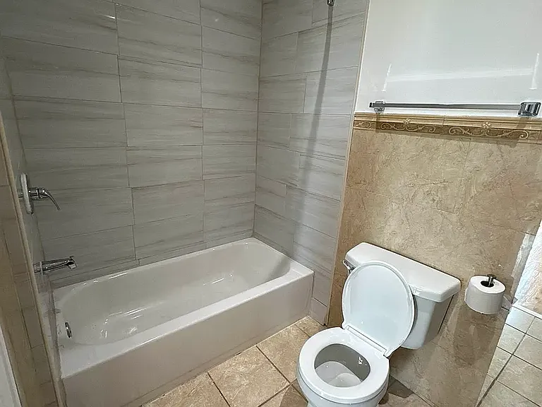 1727 E 93rd St #2 — Photo 20
