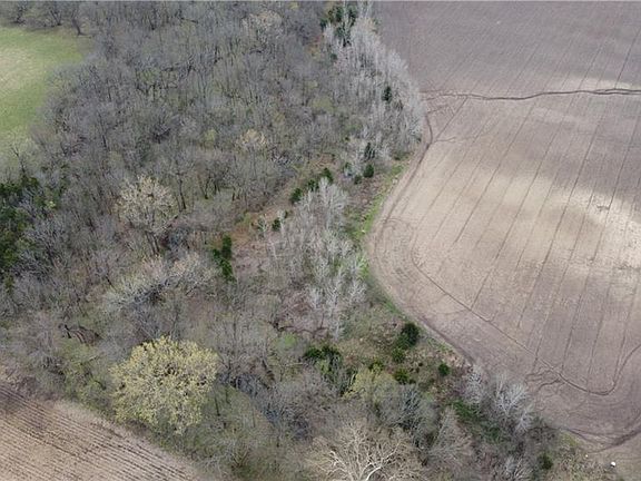 5th image of 2237 Highway 7