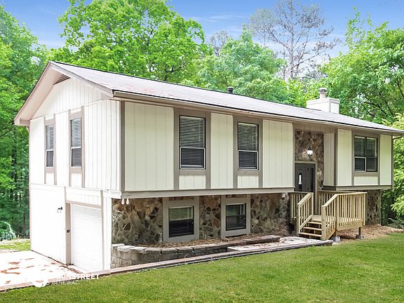 3rd image of 2153 Kings Mountain Dr