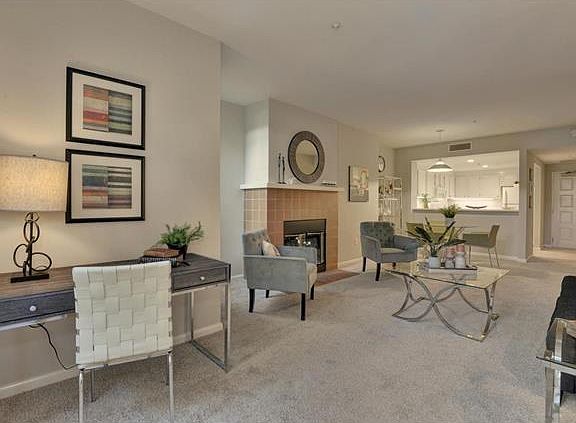 3rd image of 550 Ortega Ave APT 202
