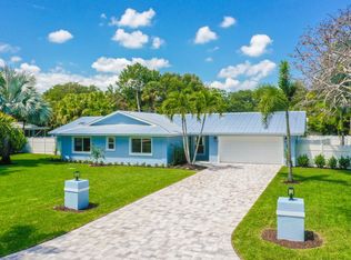 4 Via Lucindia Dr S, Stuart, FL 34996