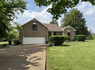 408 E Biggs Rd, Portland, TN 37148