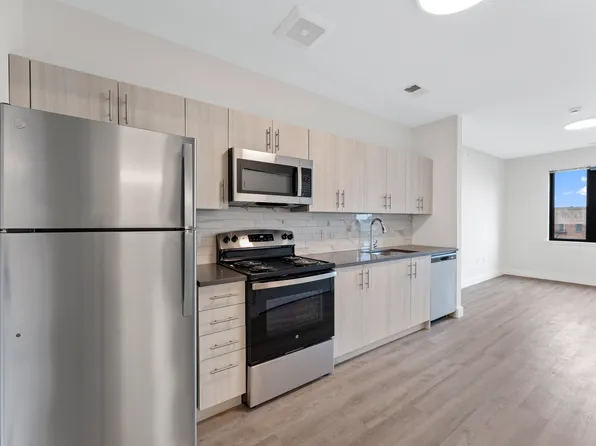 SUMMIT Orange Crossing