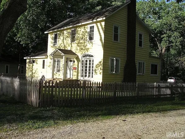 525 S Calumet Rd, Chesterton, IN 46304