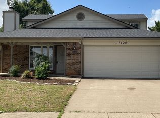 1525 Briarcrest Dr, Grapevine, TX 76051