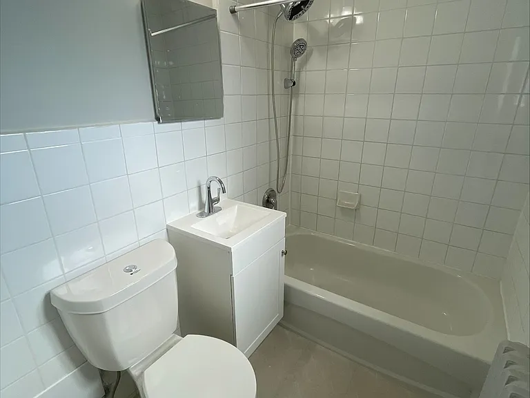 2548 Keele St #204 — Photo 6