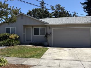 936 Delport Ave, Santa Rosa, CA 95407