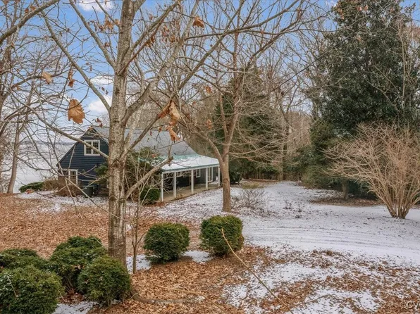 109 Eagle Bluff Rd, Spring Grove, VA 23881
