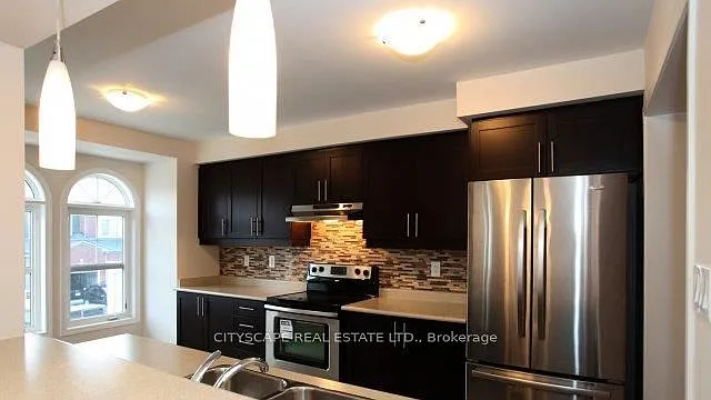 1055 Haxton Hts — Photo 6