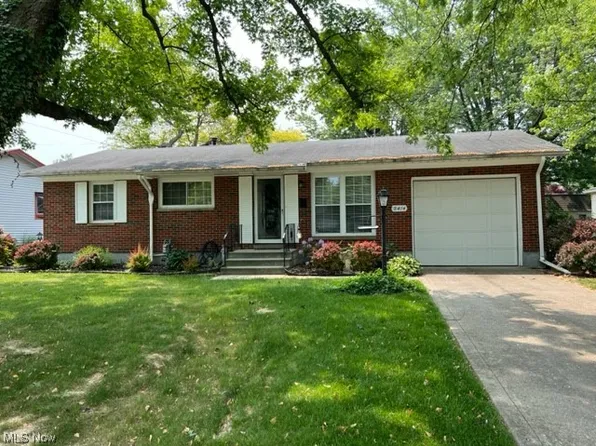 2414 Lincoln Dr, Lorain, OH 44052