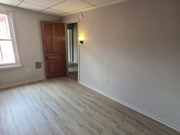 156 S Albemarle St — Photo 12