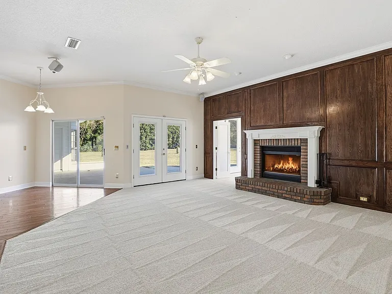 14313 NW 60th Ave — Photo 23