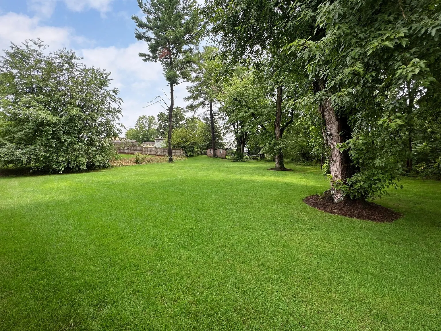 6 Longview Dr — Photo 3
