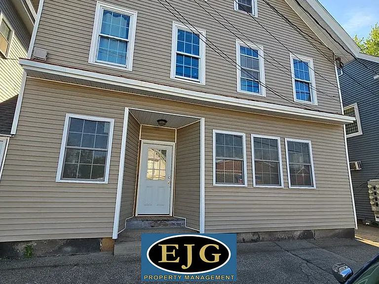 504 Main St #1 — Photo 1